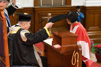 Professor Anna Lok Suk Fong