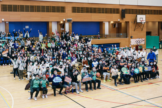 HKU students, alumni and staff gathered to bid farewell to the Flora Ho Sports Centre.