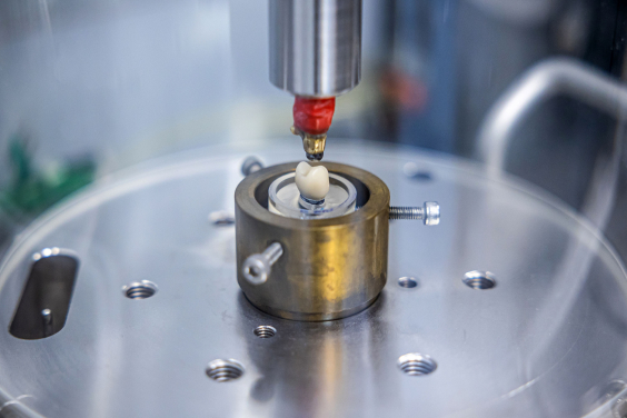 Fibre-reinforced composite elliptical frustums - dentine analogue material (substrate) in ceramic crown fatigue test